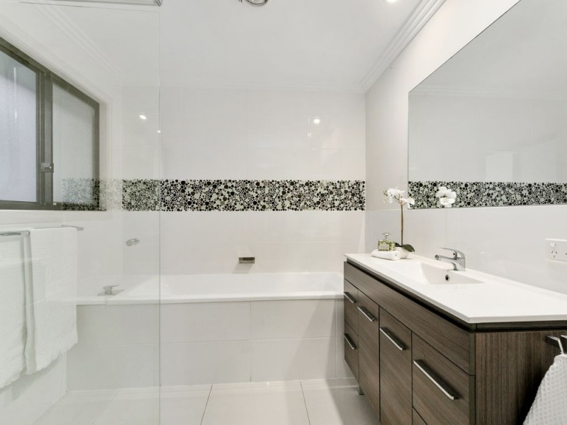 18a Manin Street, Wynnum QLD 4178