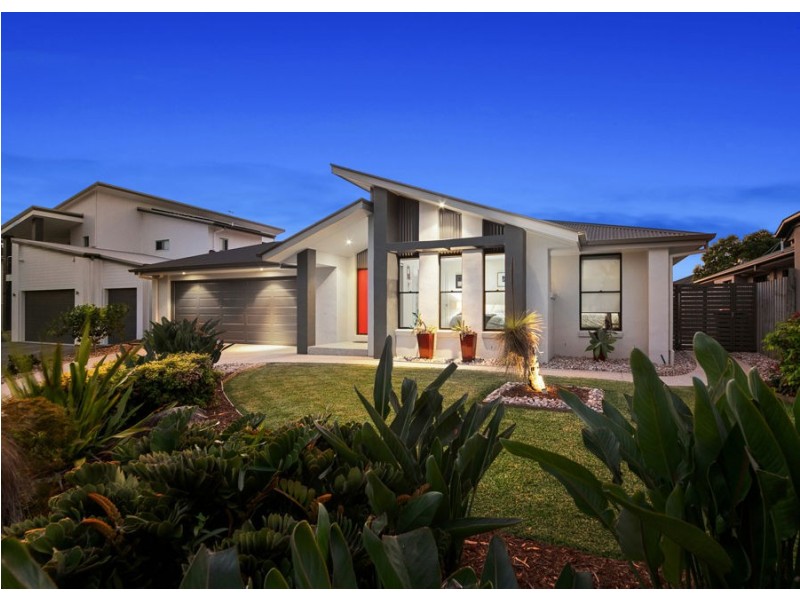 1 Nursery Place, Wakerley QLD 4154