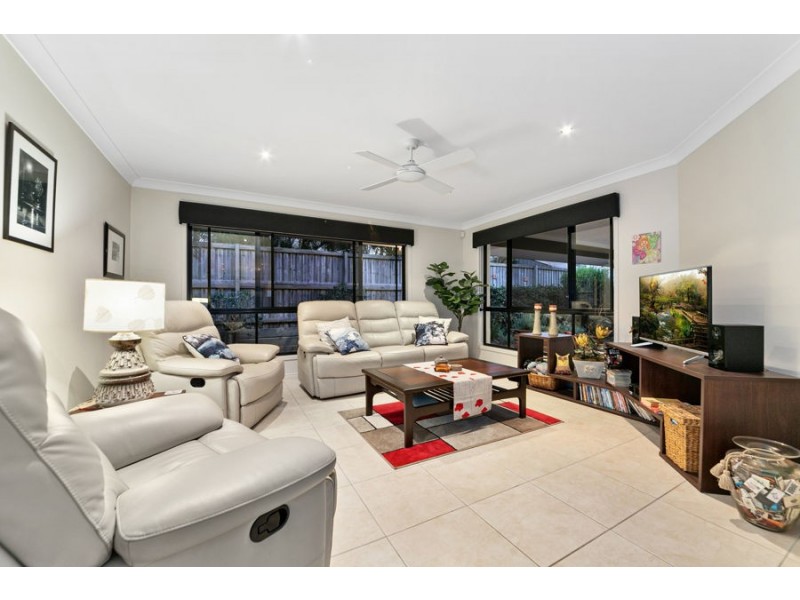 1 Nursery Place, Wakerley QLD 4154