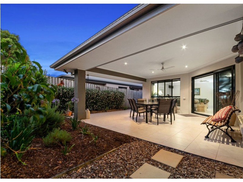 1 Nursery Place, Wakerley QLD 4154