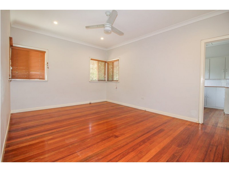 478 Tingal Rd, Wynnum QLD 4178