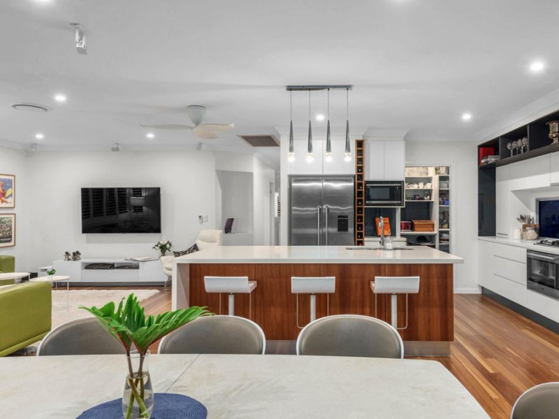 14 Feathertail Pl, Gumdale QLD 4154