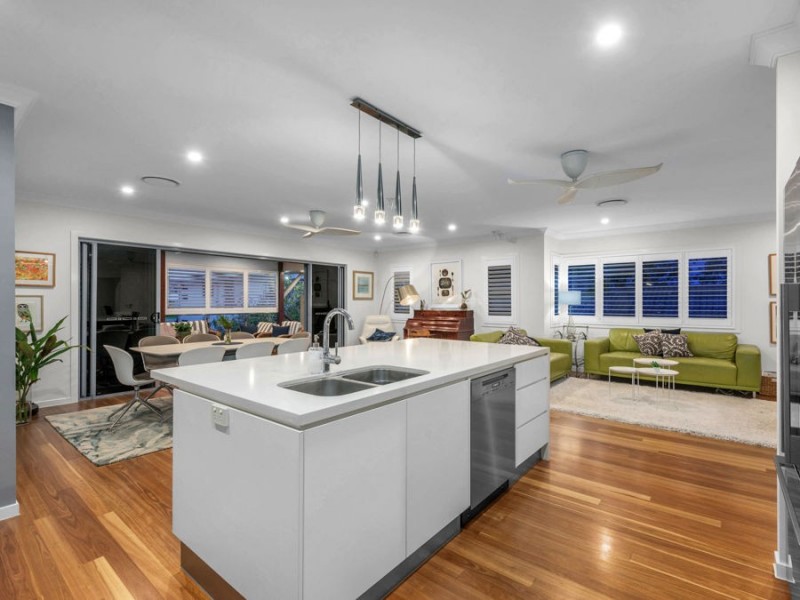 14 Feathertail Pl, Gumdale QLD 4154