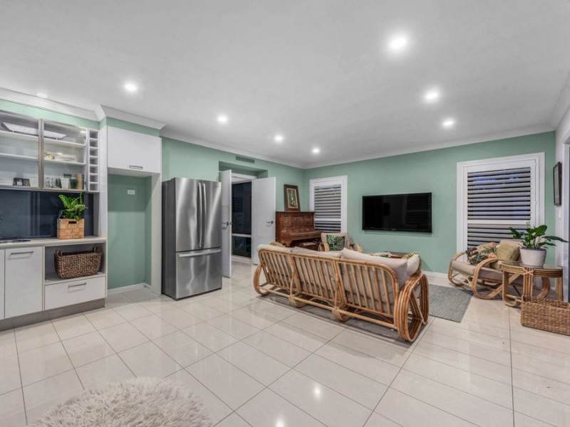 14 Feathertail Pl, Gumdale QLD 4154