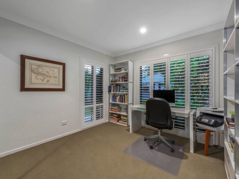 14 Feathertail Pl, Gumdale QLD 4154