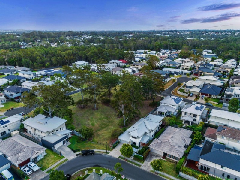 14 Feathertail Pl, Gumdale QLD 4154