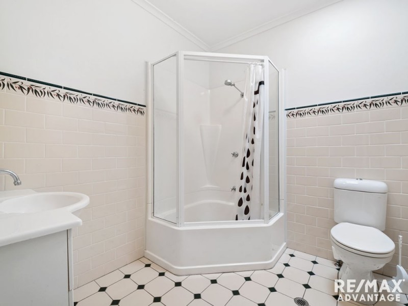 167 Hindes St, Lota QLD 4179