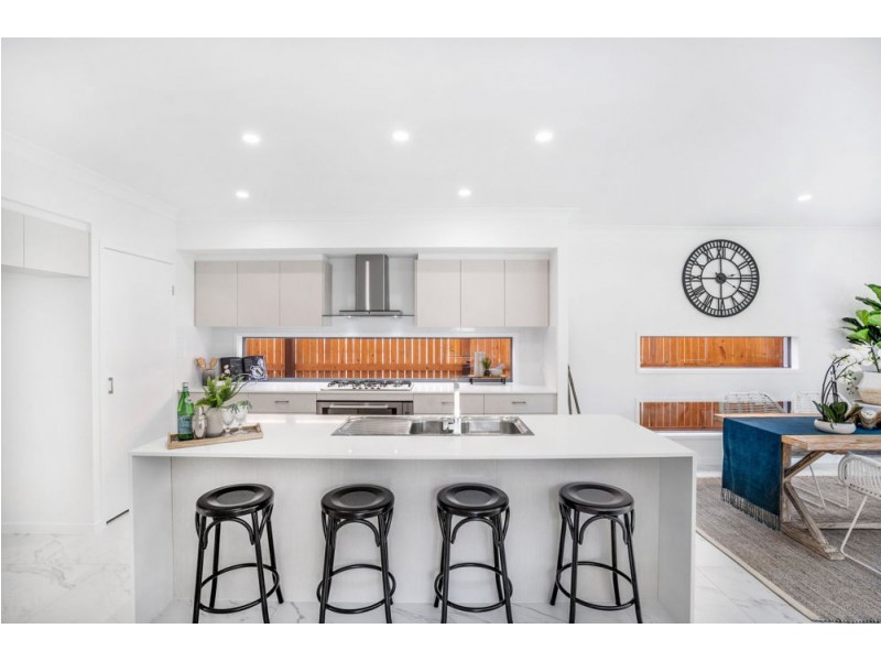 38 Carnation Road, Manly West QLD 4179