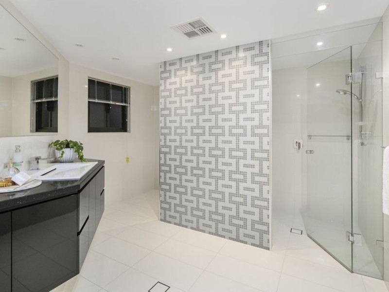 23 Gabrielle Place, Manly West QLD 4179