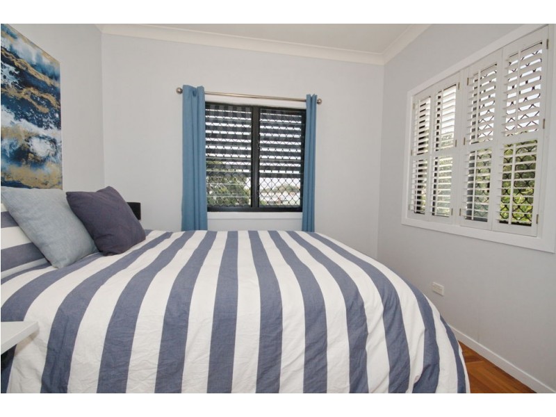 101 Chestnut Street, Wynnum QLD 4178