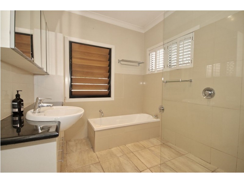 101 Chestnut Street, Wynnum QLD 4178