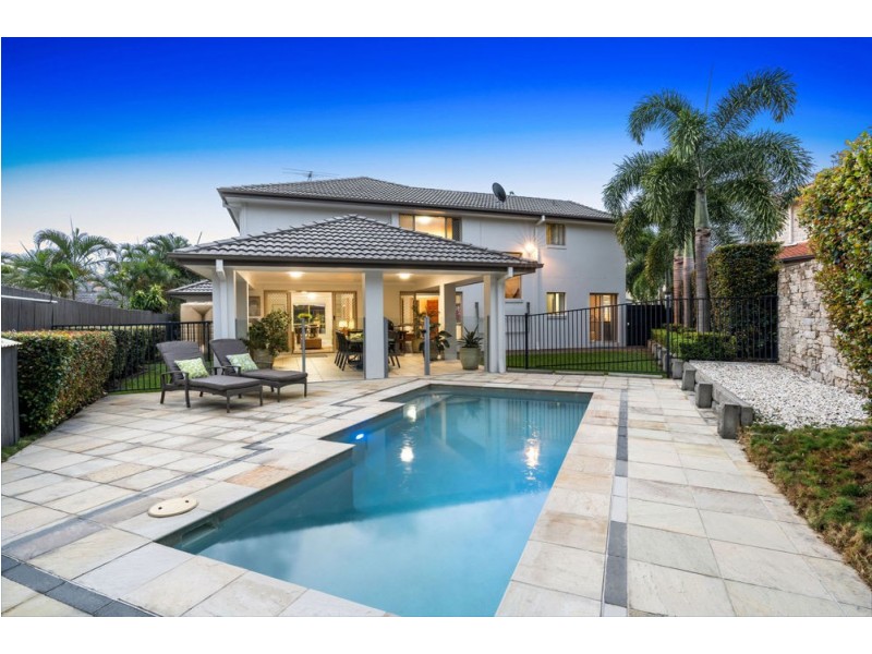 16 Diana Place, Manly West QLD 4179