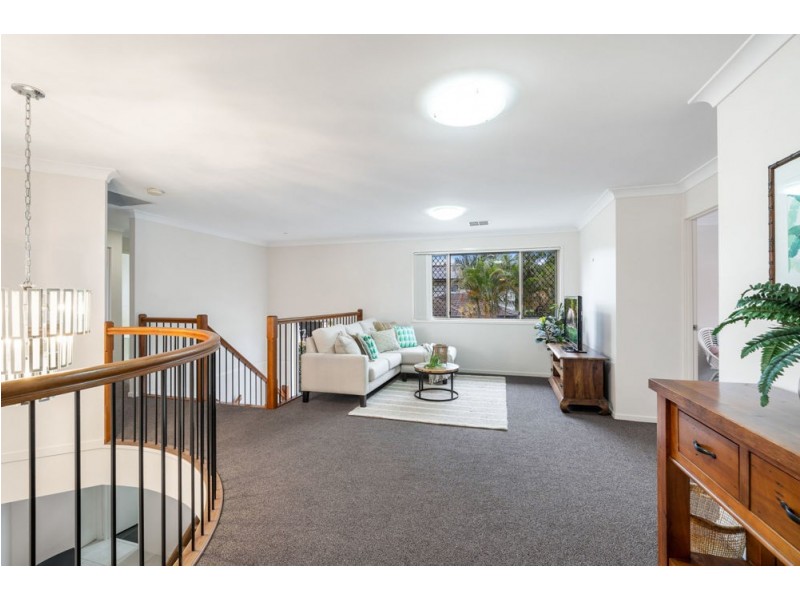 16 Diana Place, Manly West QLD 4179