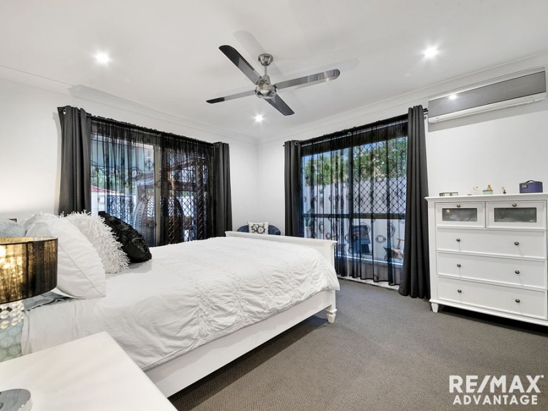 9 Cynthia Place, Wakerley QLD 4154