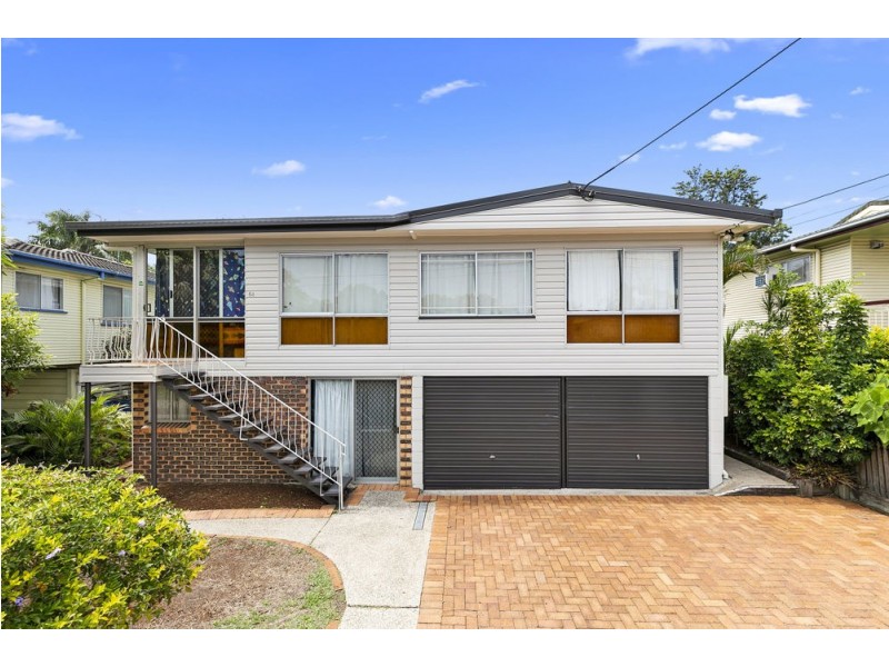 54 Malabar St, Wynnum West QLD 4178