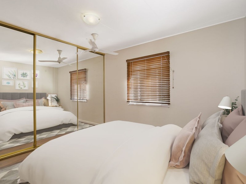 54 Malabar St, Wynnum West QLD 4178