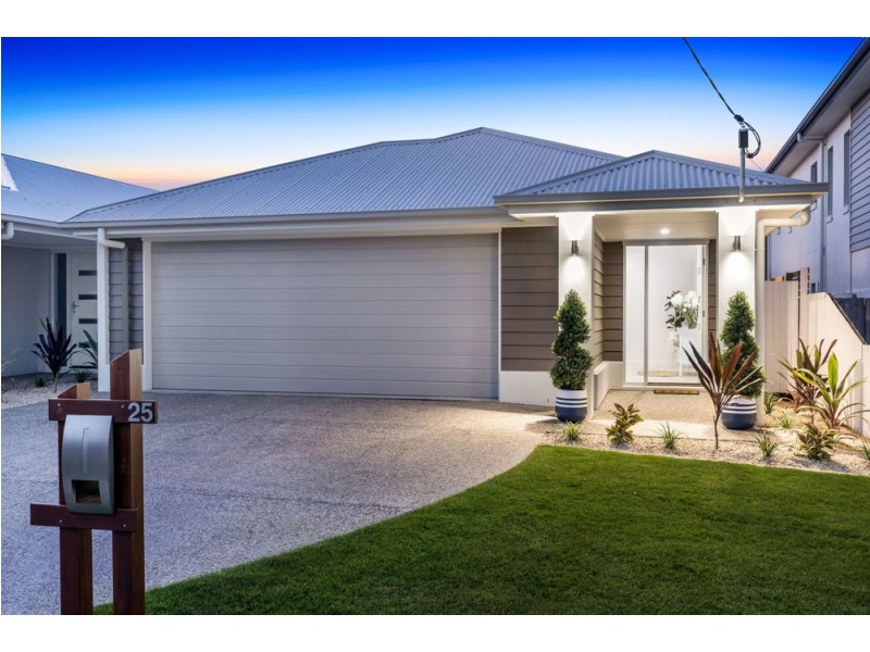 25 Chestnut Street, Wynnum QLD 4178