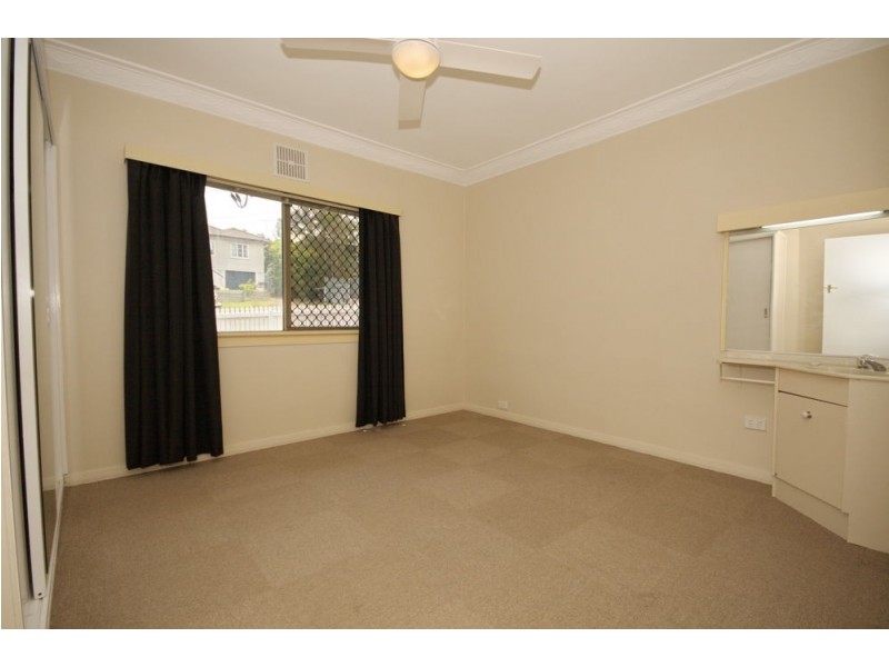 64 Valetta Street, Manly QLD 4179