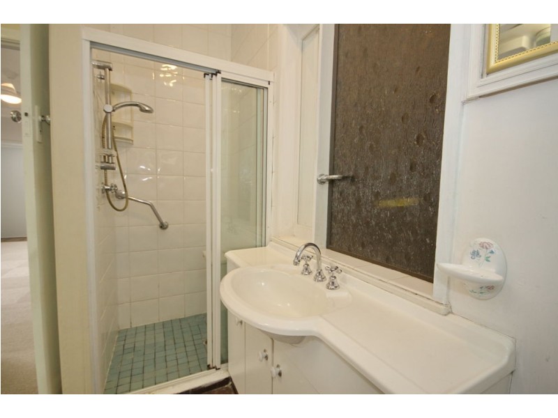 64 Valetta Street, Manly QLD 4179