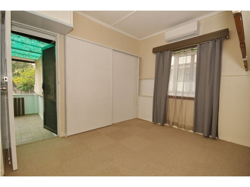 64 Valetta Street, Manly QLD 4179