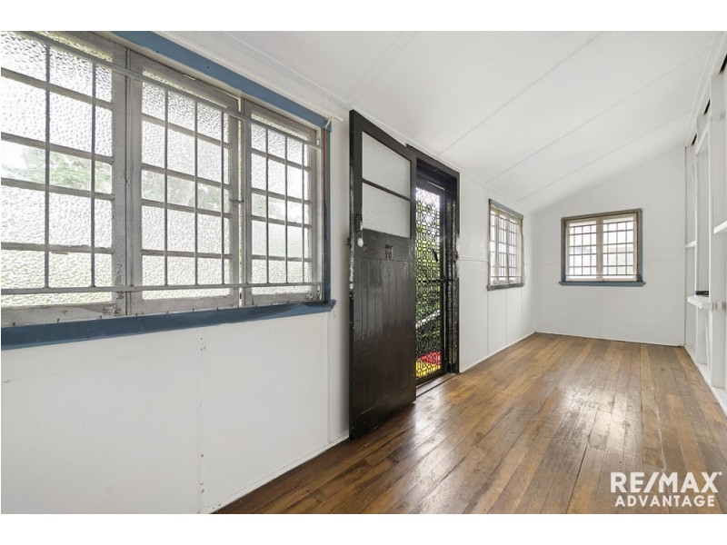 76 Cedar St, Wynnum QLD 4178