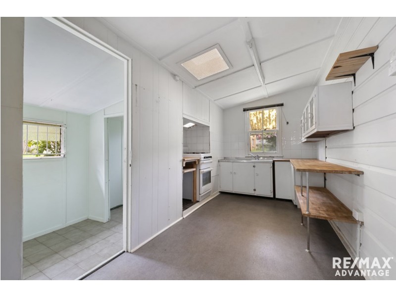 76 Cedar St, Wynnum QLD 4178