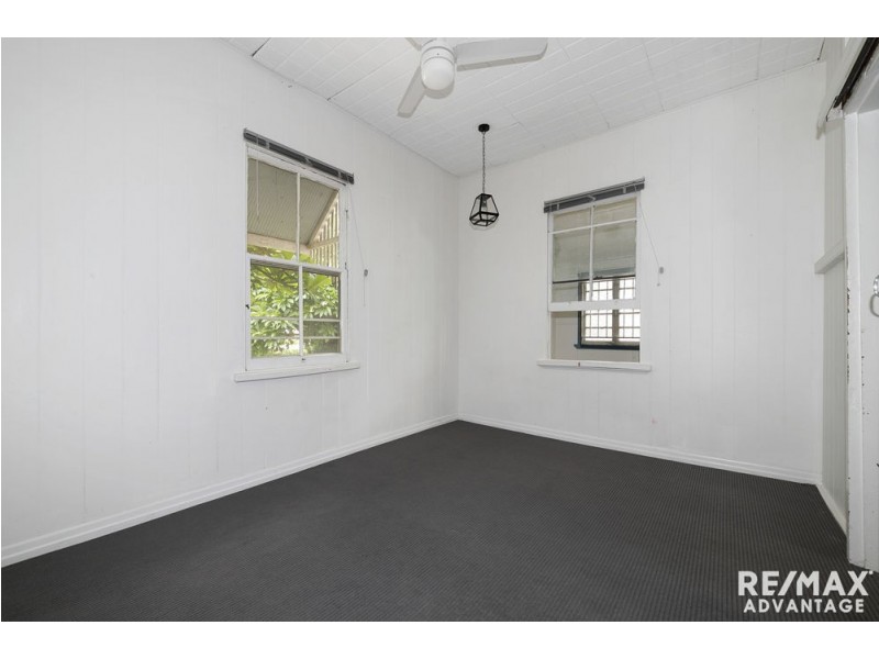 76 Cedar St, Wynnum QLD 4178