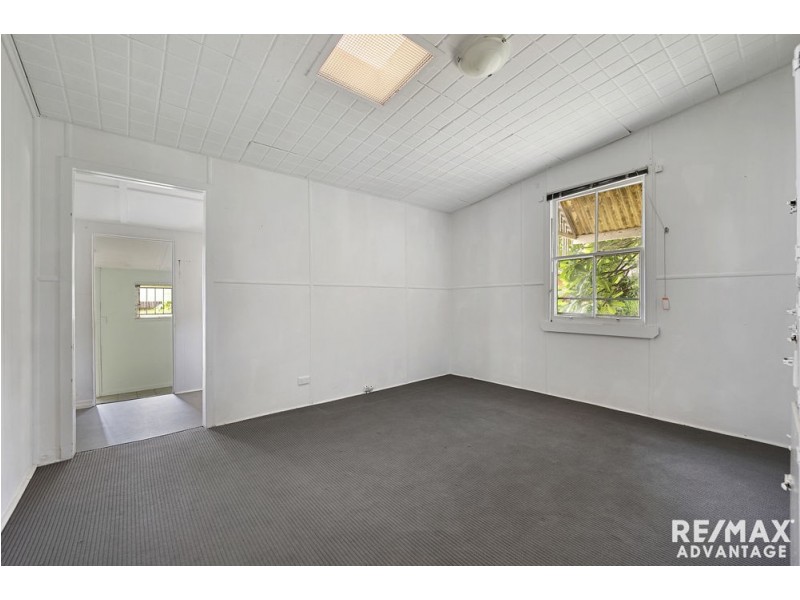 76 Cedar St, Wynnum QLD 4178