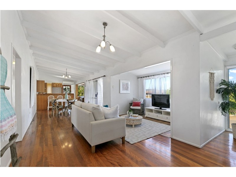 6 Graduate St, Manly West QLD 4179