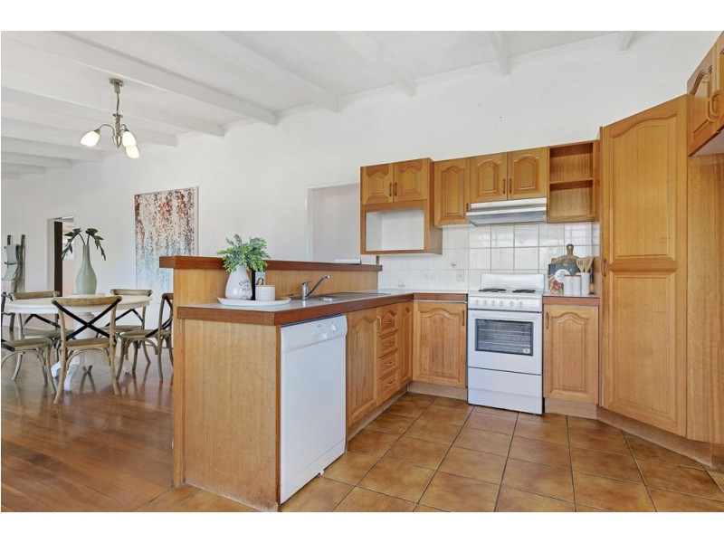 6 Graduate St, Manly West QLD 4179