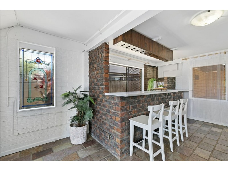 6 Graduate St, Manly West QLD 4179