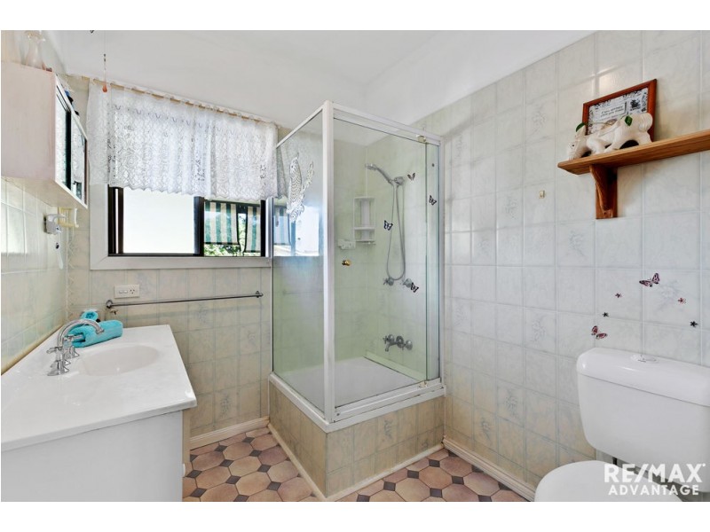114 Kamarin Street, Manly West QLD 4179