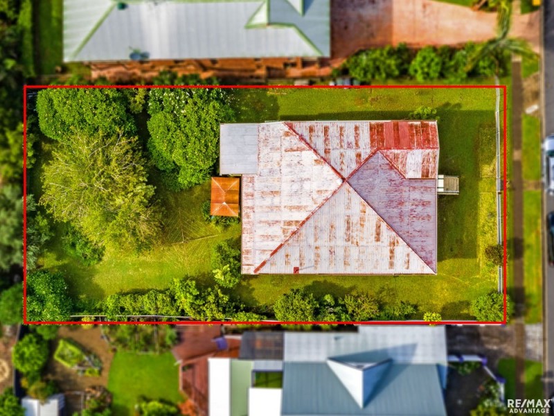 69 Gordon Parade, Manly QLD 4179