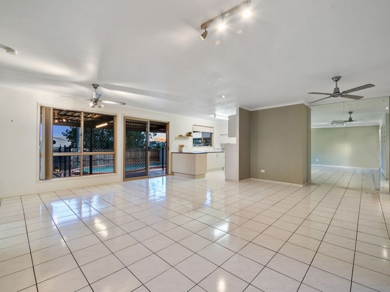 9 Marty Street, Wynnum West QLD 4178