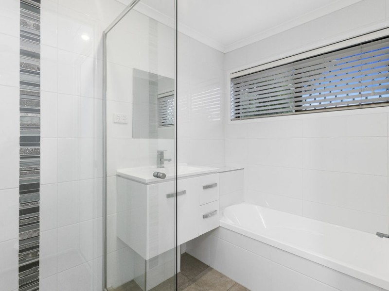 9 Gurnai Street, Belmont QLD 4153