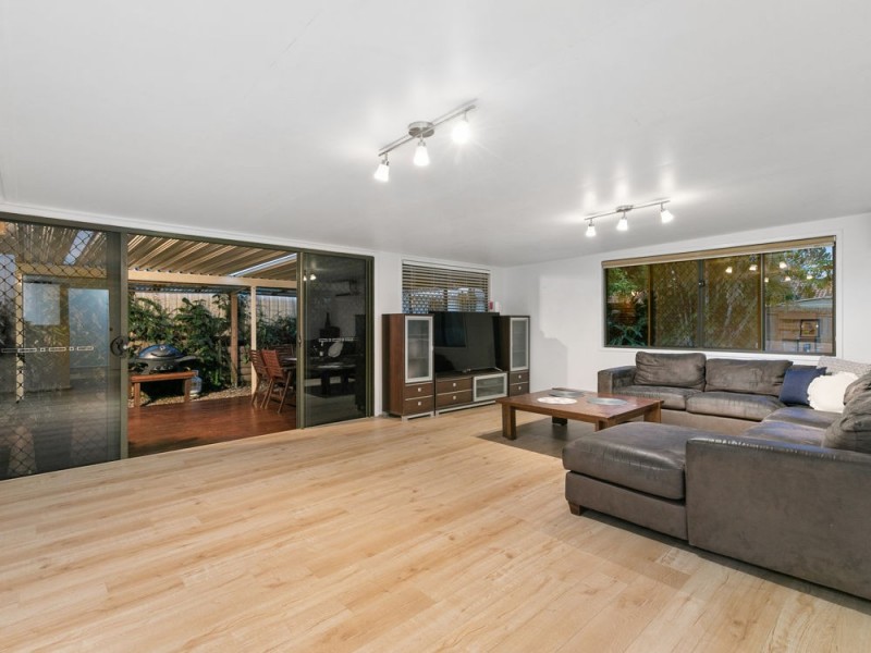 9 Gurnai Street, Belmont QLD 4153