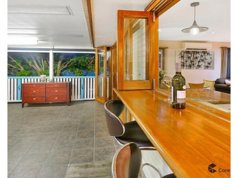 11 Bushing Street, Wynnum West QLD 4178
