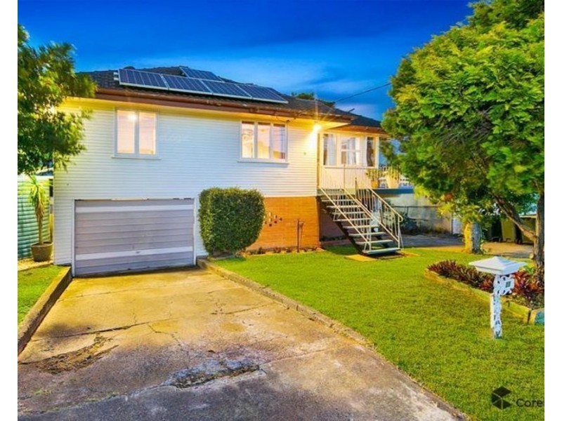 11 Bushing Street, Wynnum West QLD 4178