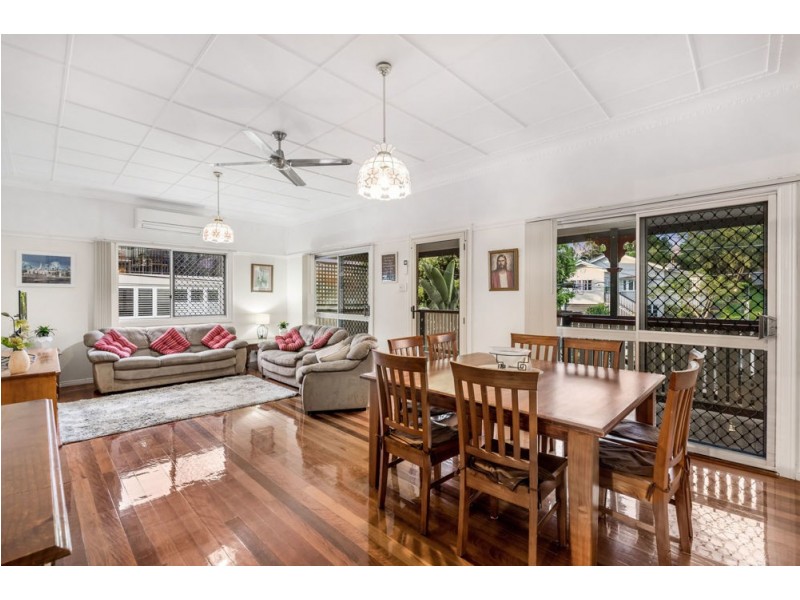 69 Donald Street, Camp Hill QLD 4152