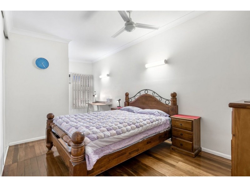 69 Donald Street, Camp Hill QLD 4152