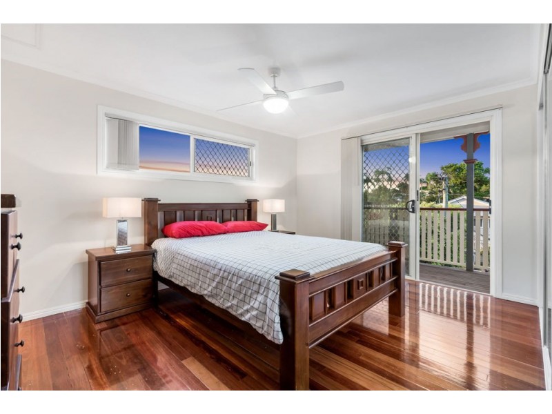 69 Donald Street, Camp Hill QLD 4152