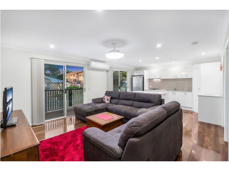 69 Donald Street, Camp Hill QLD 4152