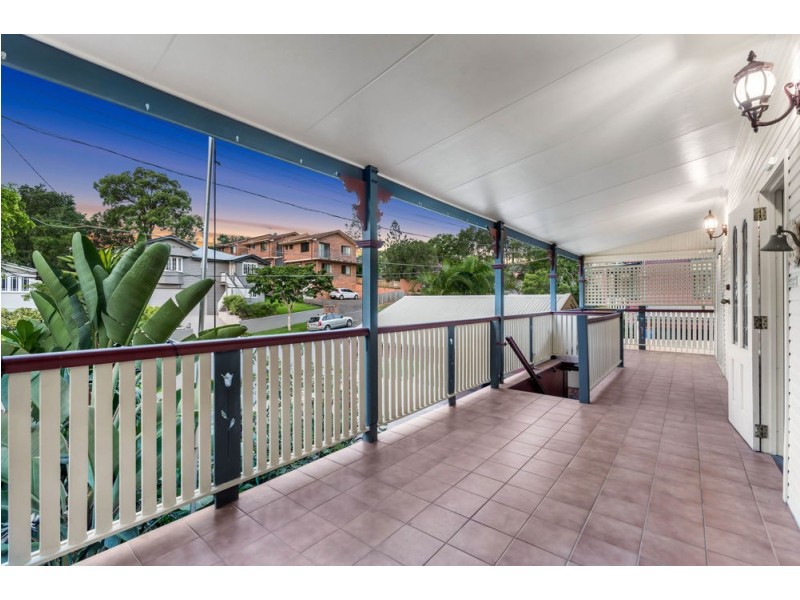 69 Donald Street, Camp Hill QLD 4152