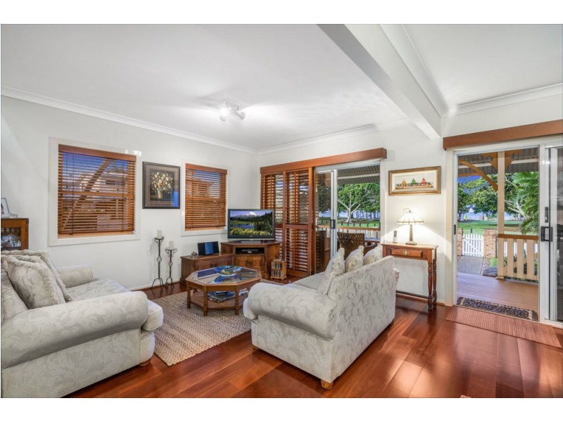 113 Wynnum Esplanade, Wynnum QLD 4178