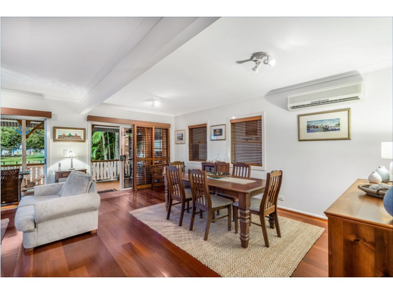 113 Wynnum Esplanade, Wynnum QLD 4178