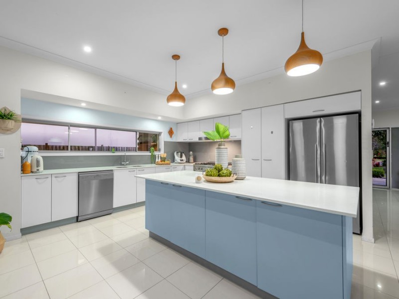 3 Clyde Court, Wakerley QLD 4154