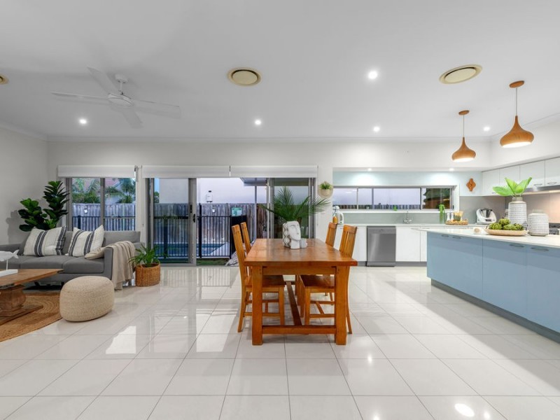 3 Clyde Court, Wakerley QLD 4154