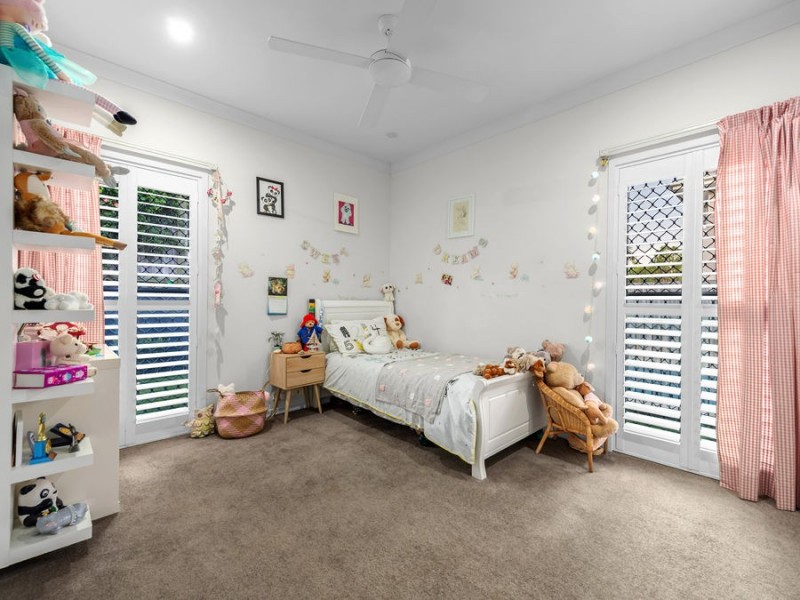 3 Clyde Court, Wakerley QLD 4154