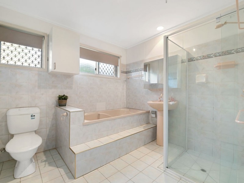 27a Haig Street, Wynnum West QLD 4178