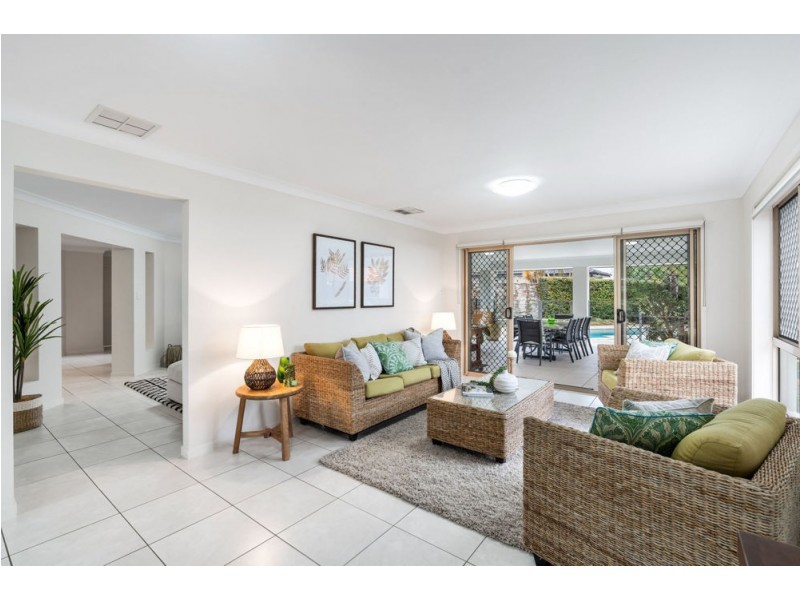 16 Diana Place, Manly West QLD 4179